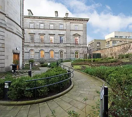 Mansion Craig Court