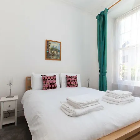 Cosy 1br In Heart Of Stockbridge Edinburgh