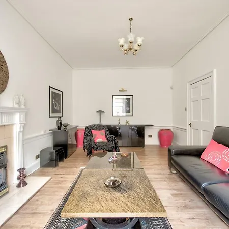 Apartment Great King St By Guestready Edinburgh