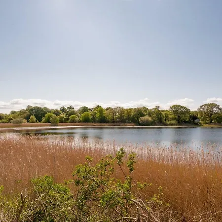 The Lochside House Semesterbostad