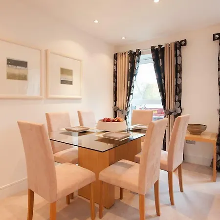 The Corstorphine No. 1 Apartment *