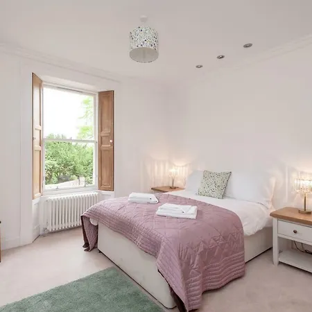 The Lochside House Semesterbostad Edinburg