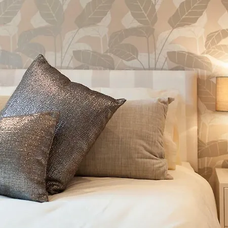 The Corstorphine No. 1 Apartment *