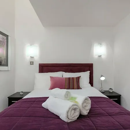 Daire Modern Simpson Loan Apt With Lift And Parking