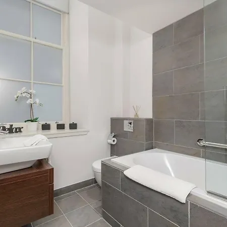 Daire Modern Simpson Loan Apt With Lift And Parking