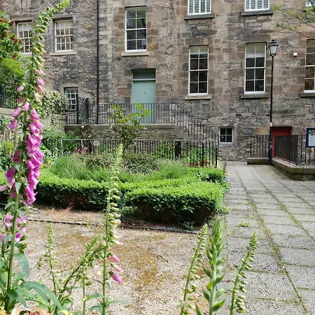 شقة Beautiful Rustic 3 Bed Off Royal Mile إدنبرة