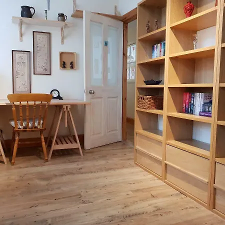 شقة Beautiful Rustic 3 Bed Off Royal Mile