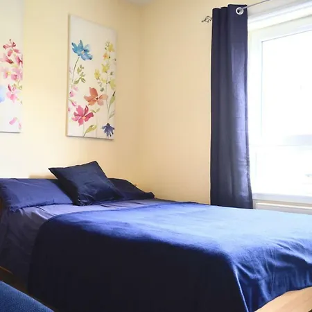 Beautiful Flat With 2 King Bedrooms * אדינבורו