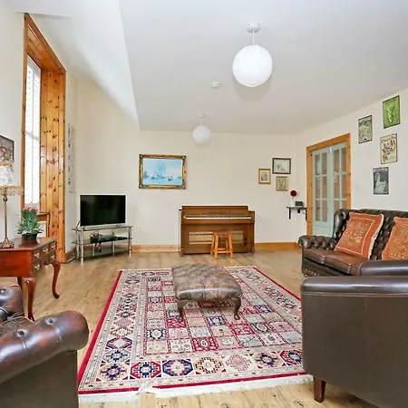 Beautiful Rustic 3 Bed Off Royal Mile إدنبرة