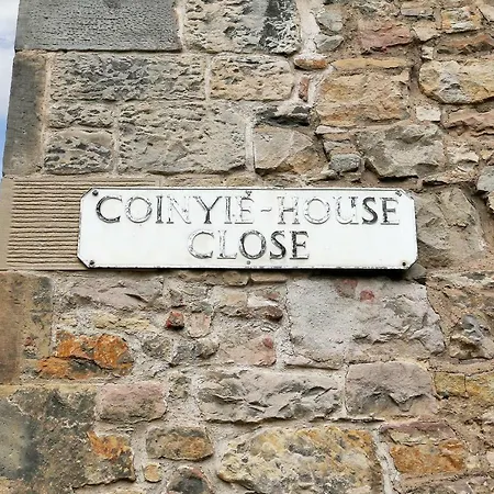 Beautiful Rustic 3 Bed Off Royal Mile