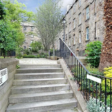 شقة Beautiful Rustic 3 Bed Off Royal Mile إدنبرة