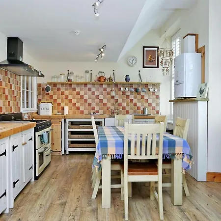 شقة Beautiful Rustic 3 Bed Off Royal Mile *