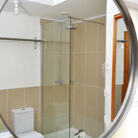Beautiful Rustic 3 Bed Off Royal Mile