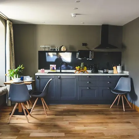 Mono Old Town エディンバラ