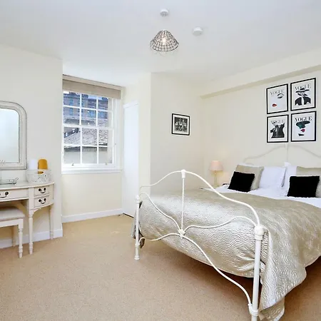 West Bow - Comfy 2 Bed On West Bow Overlooking Grassmarket Apartmán