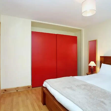 Beautiful Rustic 3 Bed Off Royal Mile شقة إدنبرة