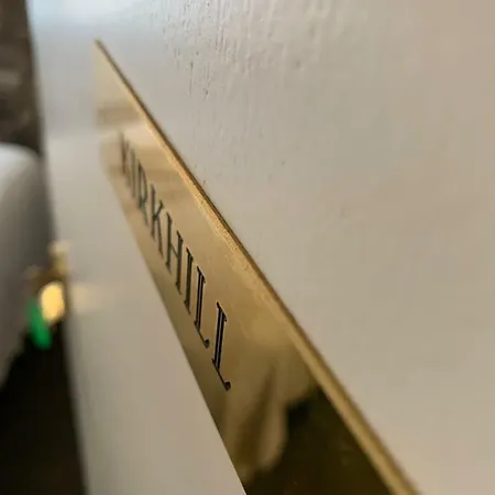 Royal Mile Balconies By The Castle 5* Edinburgh