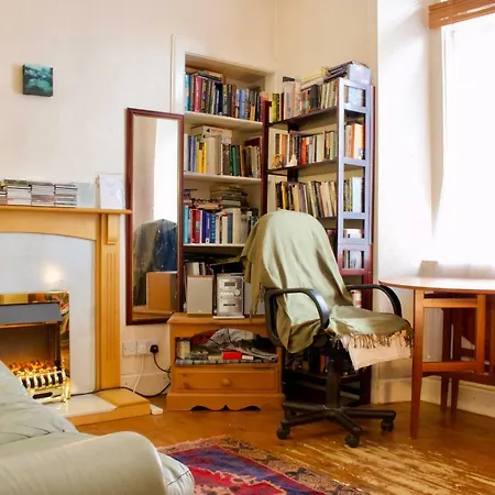 Cosy 1 Bedroom Flat Near The Meadows Edinburgh