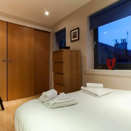 Bright & Stylish West End Sleeps 2-4 * Edynburg