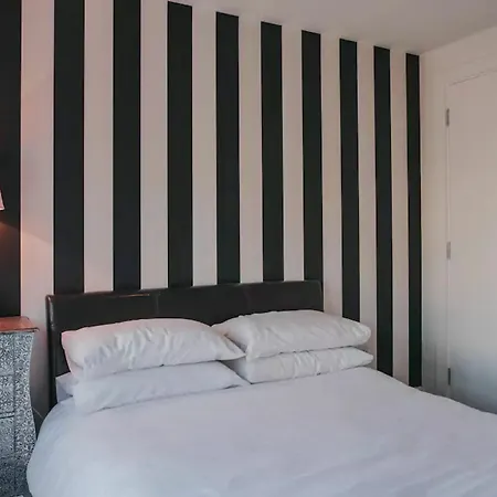 Apartamento Spacious Flat Near Murrayfield - Sleeps 4 *