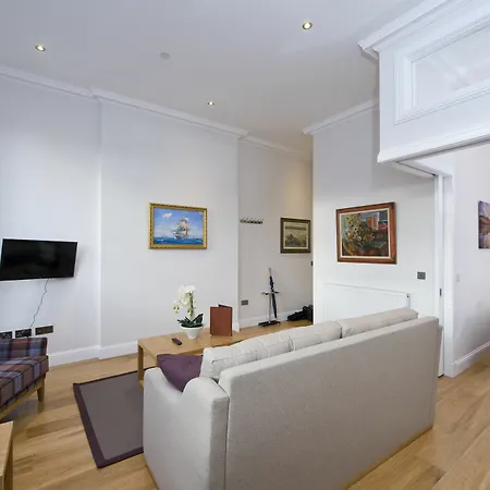 Apartment Destiny Scotland - Princes St