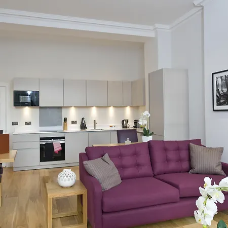 Destiny Scotland - Princes St Apartment *