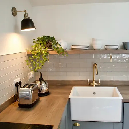 Apartment 1 Bedroom Flat In Edinburgh