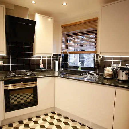 Apartment 27/3a Cockburn Street *