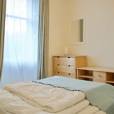 Апартаменты 2 Bedroom Stockbridge Flat *