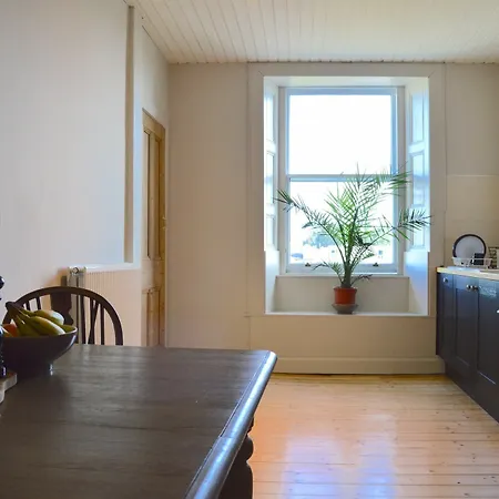 Sanctuary In The Scottish Capital, Sleeps 3 Guests דירה *