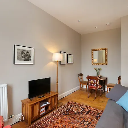 Classic Apartment *