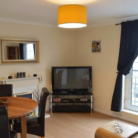 2 Bedroom Off Leith Walk Sleeps 5 * Edynburg