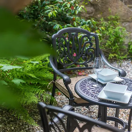 Gorgeous Georgian Garden Flat * 爱丁堡