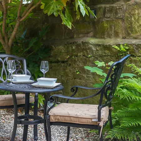 아파트 Gorgeous Georgian Garden Flat *