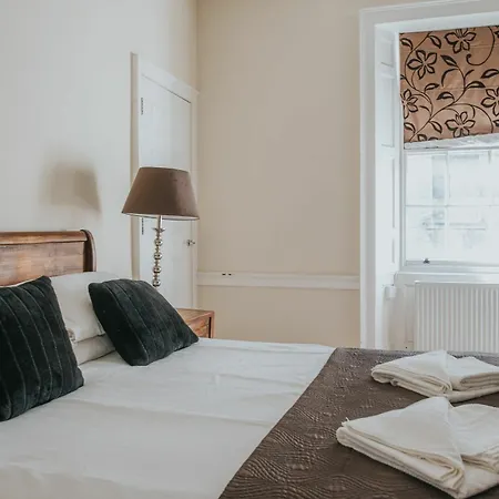 Reizand Apartments, Young St Апартаменты Эдинбург