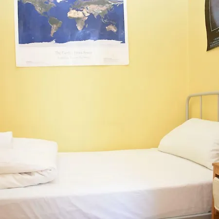 Convenient 2br 15 Minutes From Princes Street شقة إدنبرة
