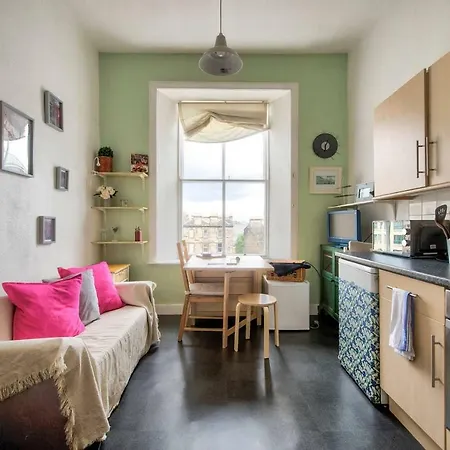 Bright And Central Flat In By Guestready Edimburgo