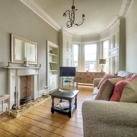 Homely 1br Flat In By Guestready * Edinburgh