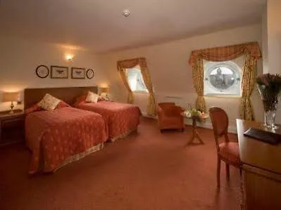 Old Waverley 3* Edinburgh
