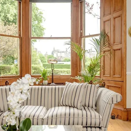 No 45 Bed and Breakfast 4*