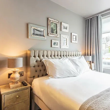 マレーフィールド ホテル 4*