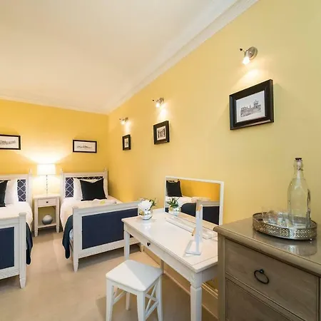 Joivy Luxury With Patio In Centre Apartmán *