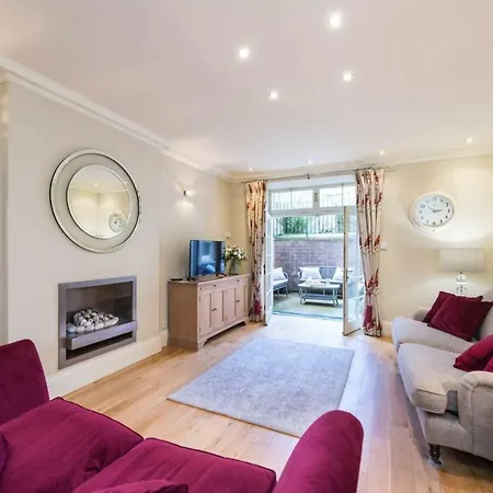 Apartmán Joivy Luxury With Patio In Centre Edinburgh