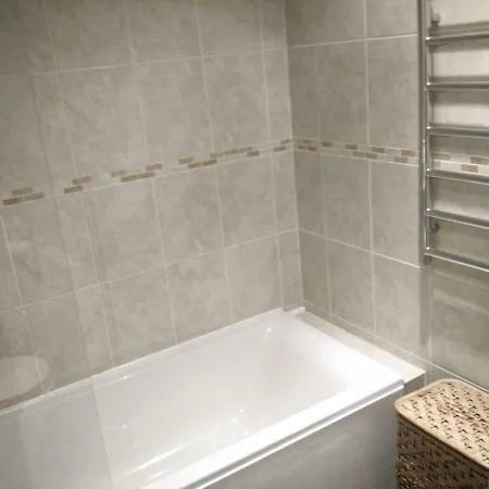 456js Self-catering *