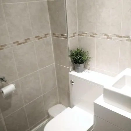 456js Self-catering *