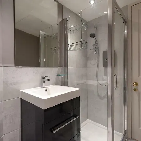 Brand New Charming Luxury 3 Bed Apt - New Town Edinburgh