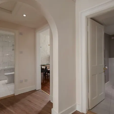 Brand New Charming Luxury 3 Bed Apt - New Town Edinburgh