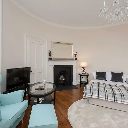 Brand New Charming Luxury 3 Bed Apt - New Town * Edinburgh