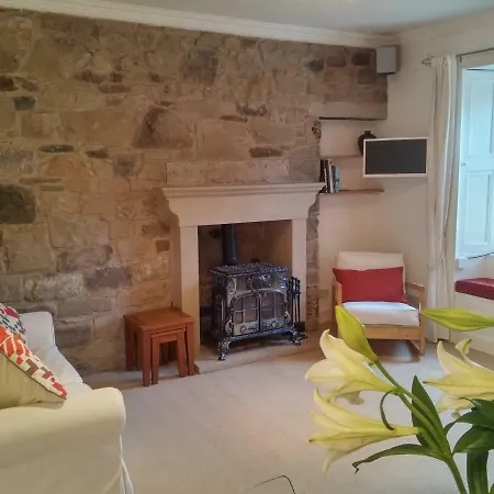 Beautiful Bright Colony Holiday home *