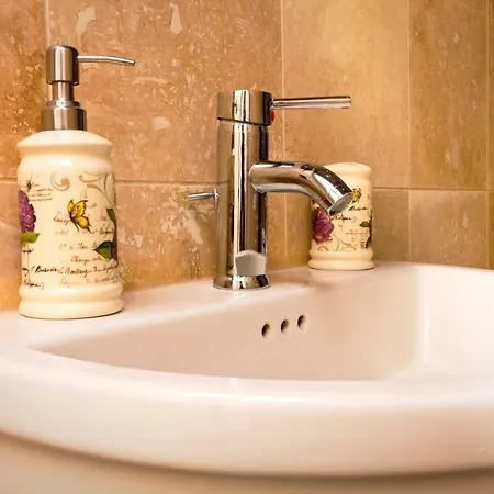 Stylish Near Royal Mile شقة